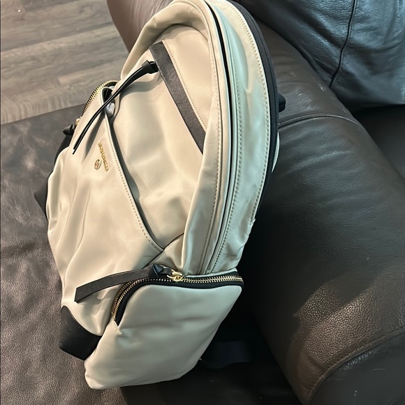 Michael Kors Elegant Cream and Black Backpack - Picture 2 of 4